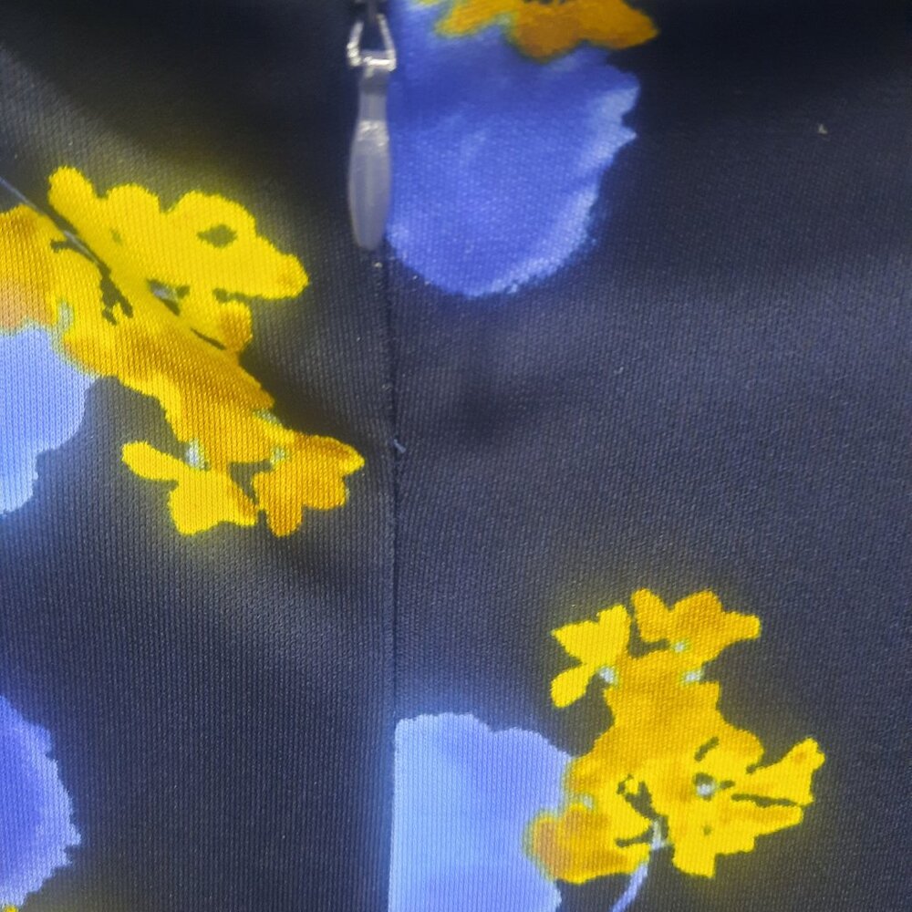 NWT Talbots Navy Multicolored Floral  3/4 Sleeve MIDI Dress Size 10P MSRP $110 - Picture 6 of 8